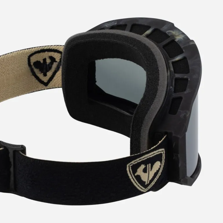 ESSENTIAL BLACK